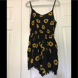 Sunflower romper 🌻